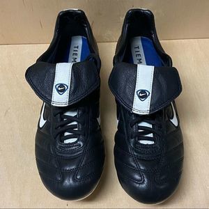 RARE NIKE TIEMPO PREMIER SG SOCCER CLEATS Size 4.5